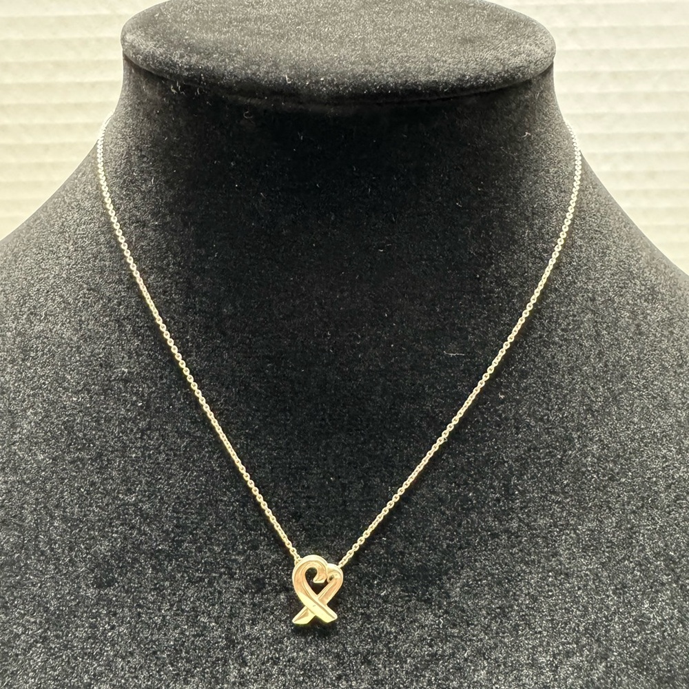 Tiffany & Co. Paloma Picasso Loving Heart pendant necklace in sterling silver